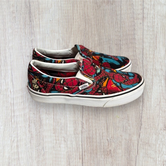 Vans x Marvel SPIDERMAN Slip-On Sneakers Men's Size 7/Women's Size 8.5 - Picture 4 of 9